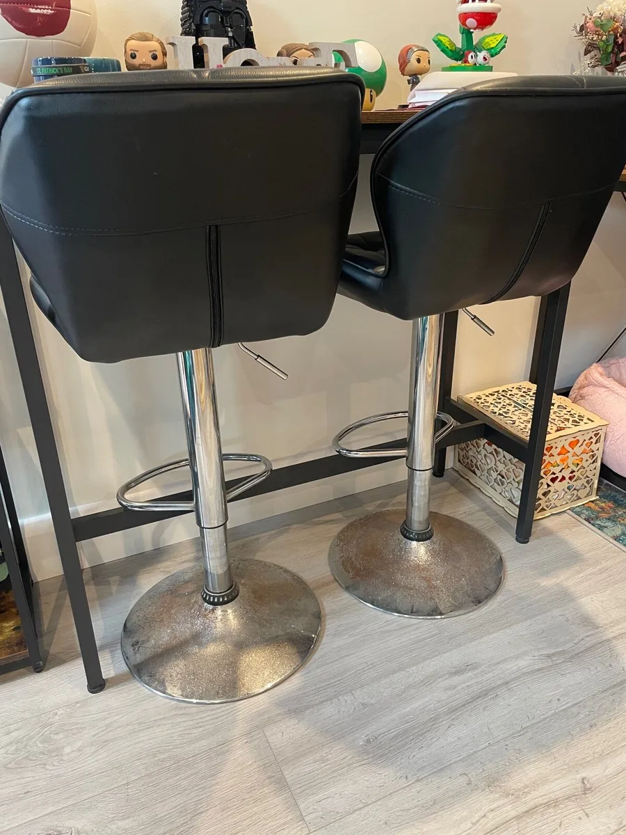Two bar stools - Image 3