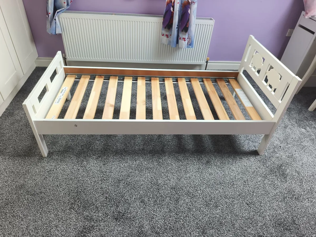 Toddler bed - Image 2