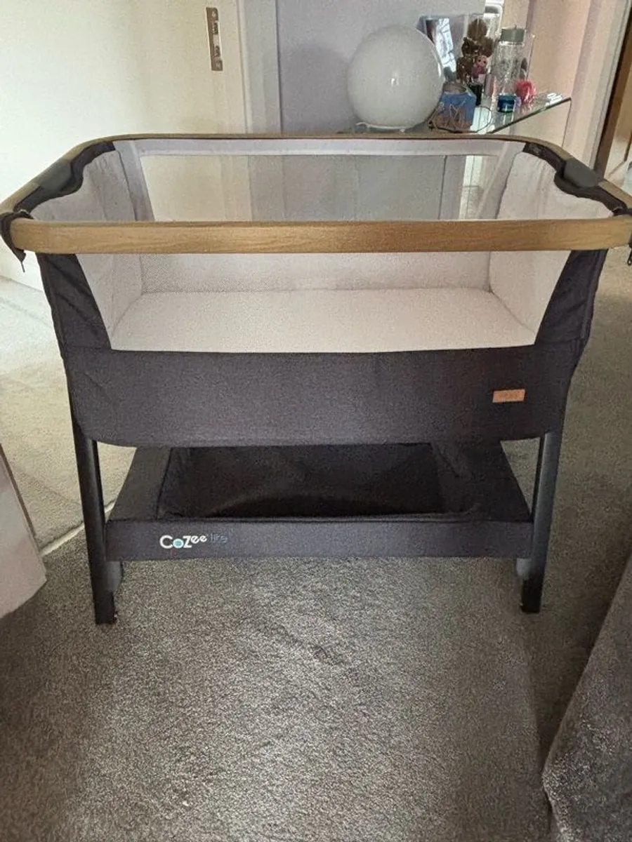 Tutti Bambini next to me cot - Image 2
