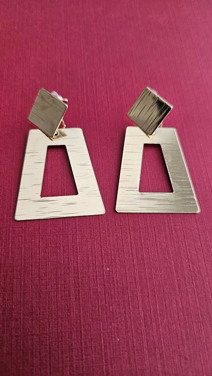 New Earrings - Image 1