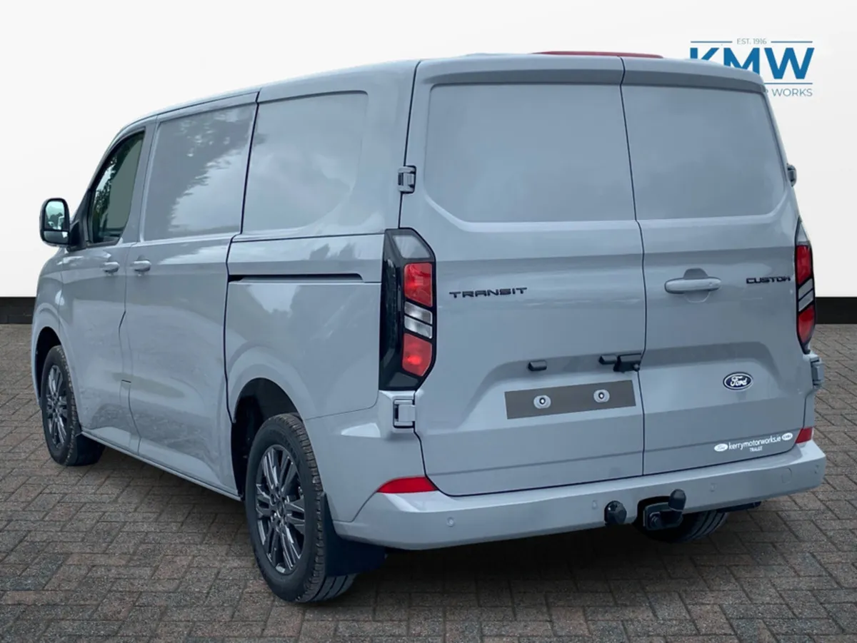 Ford Transit Custom 2.0 TDCI SWB Limited 170 BHP A - Image 3