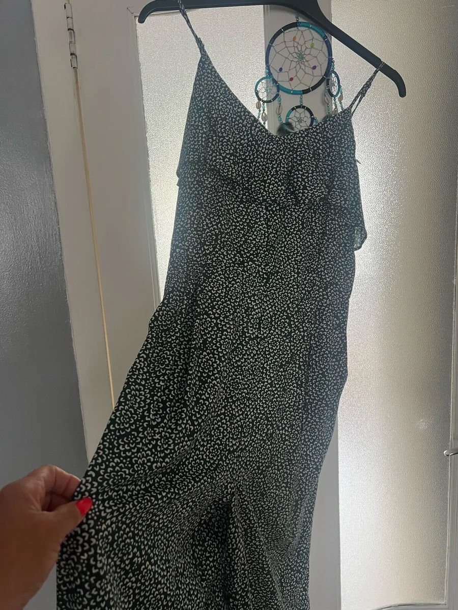 Ladies stunning jumpsuit size 10 €5 - Image 4