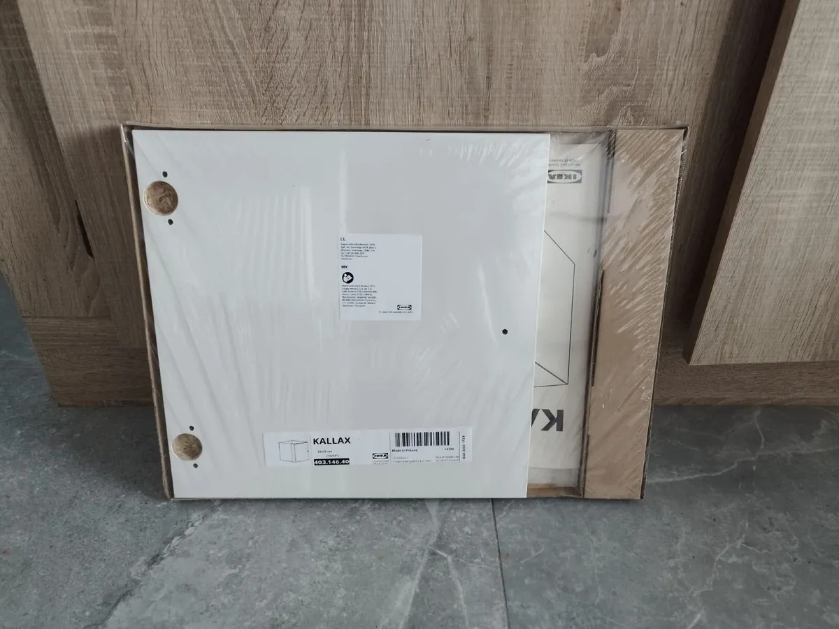 KALLAX Insert with door, high-gloss white, 33x33 - Image 2