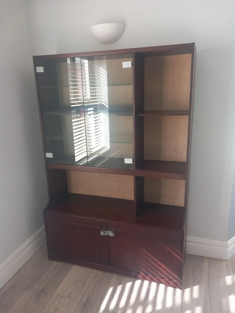 Display cabinet - Image 1