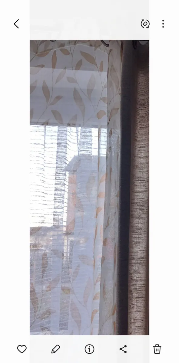Curtains - Image 2