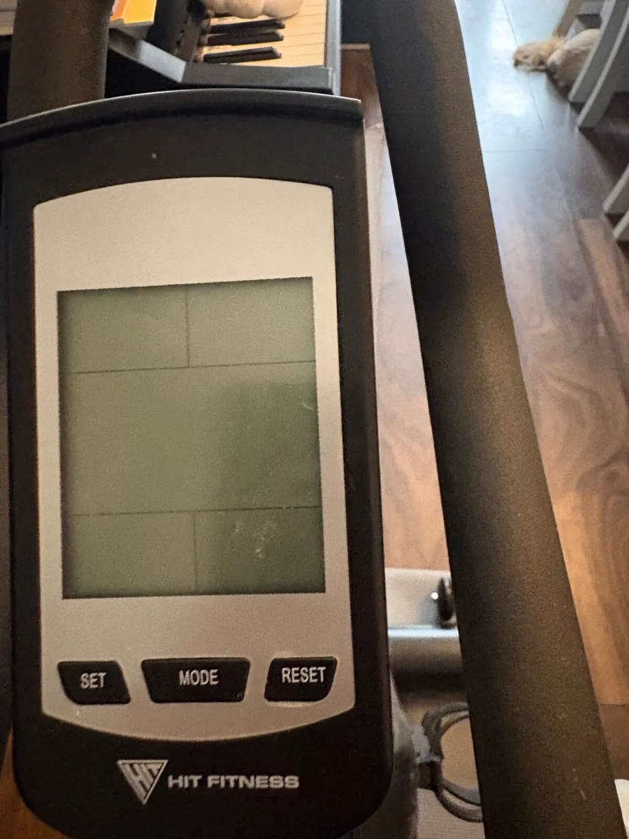 HIT Fitness G7 spin bike for sale. - Image 1