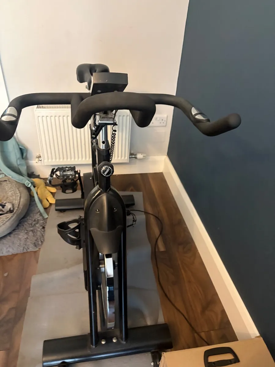 HIT Fitness G7 spin bike for sale. - Image 2