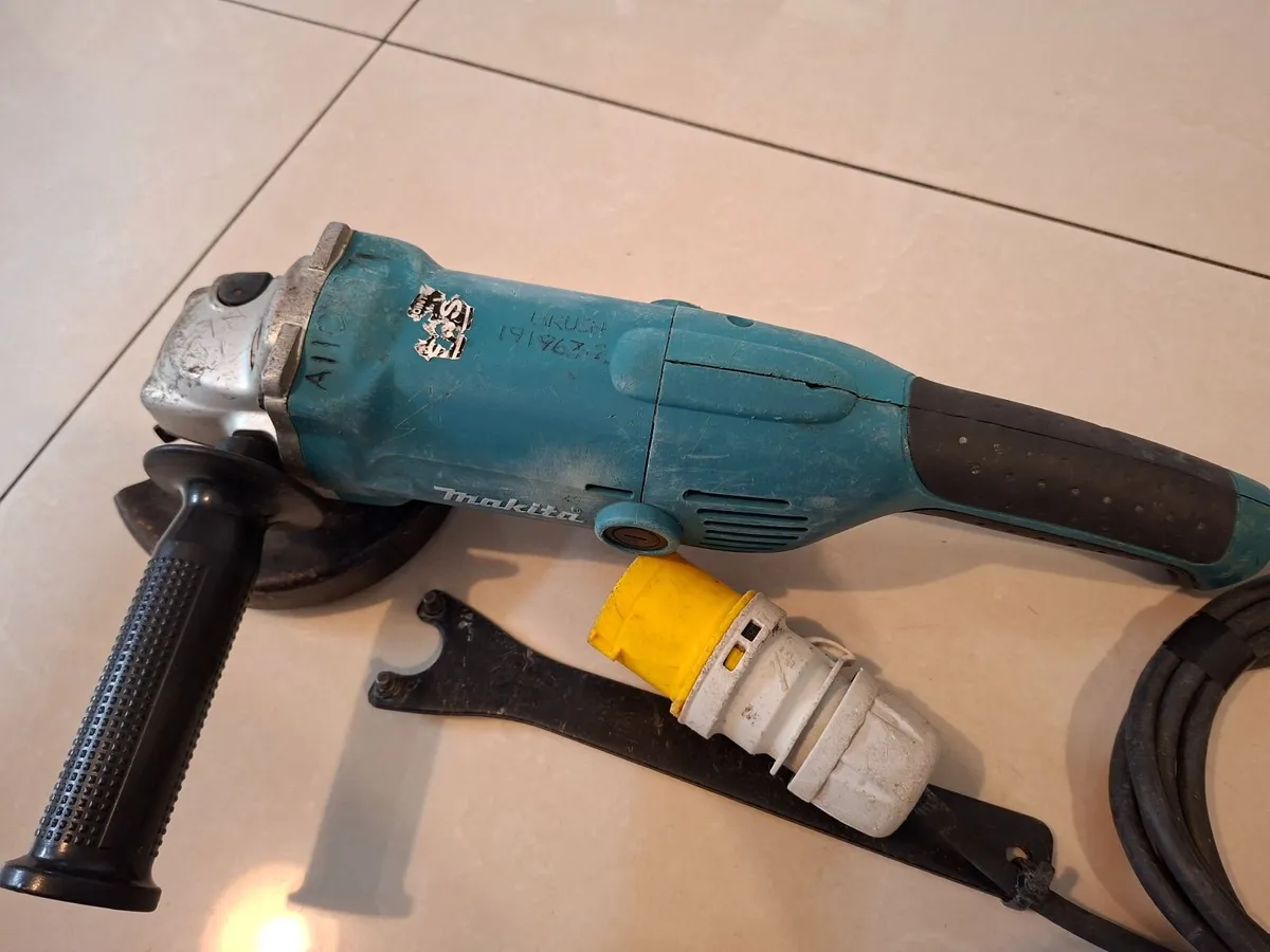 Makita GA5021 125mm Grinder 110v - Image 4