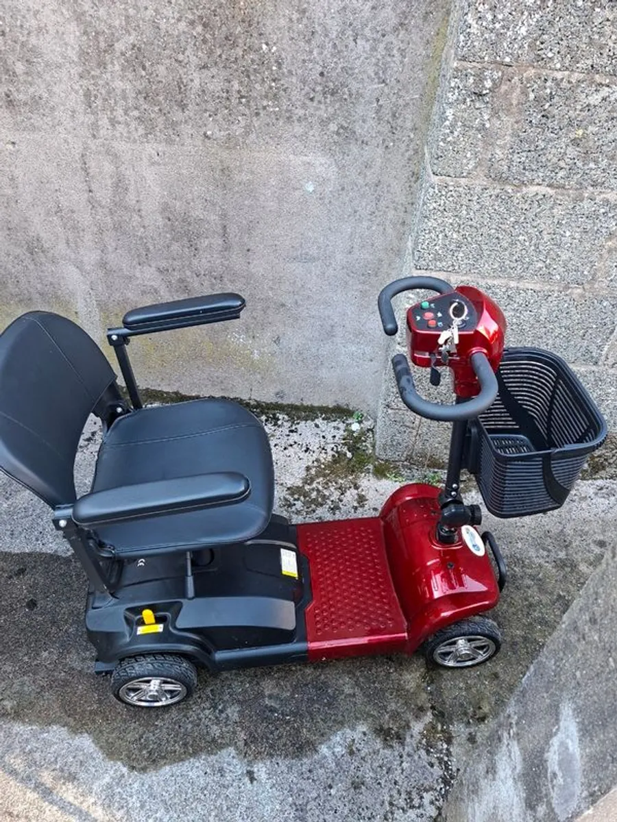 Mobility scooter - Image 1