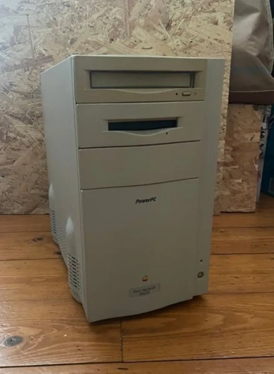 Apple Macintosh Vintage Computers PC's - Image 2