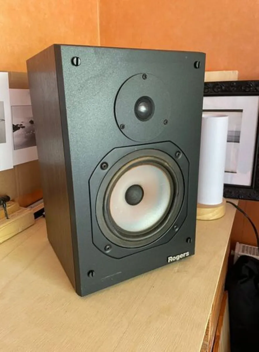 Vintage Hi Fi Speakers Rogers LS 2a/2 Monitors - Image 2