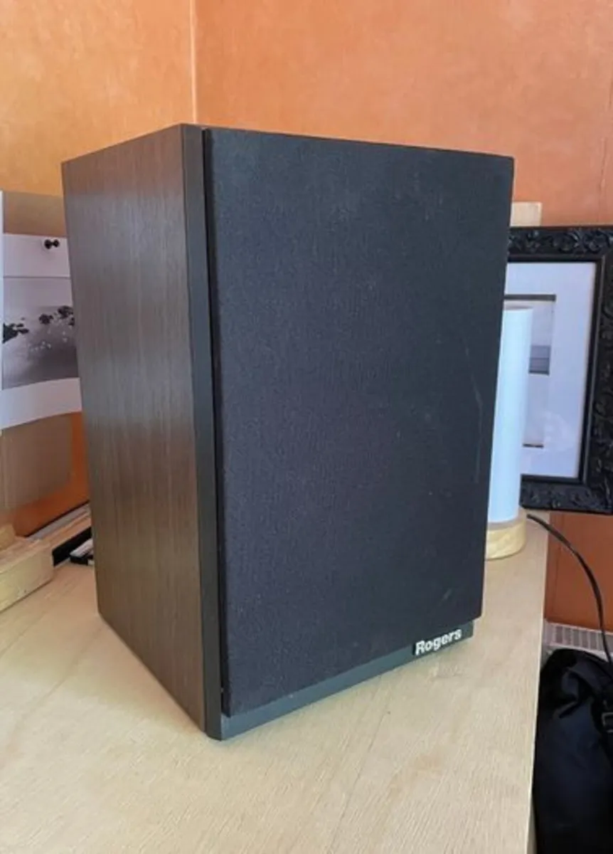 Vintage Hi Fi Speakers Rogers LS 2a/2 Monitors - Image 3