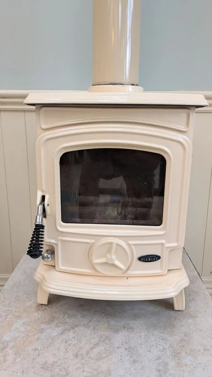 Stove - Image 1