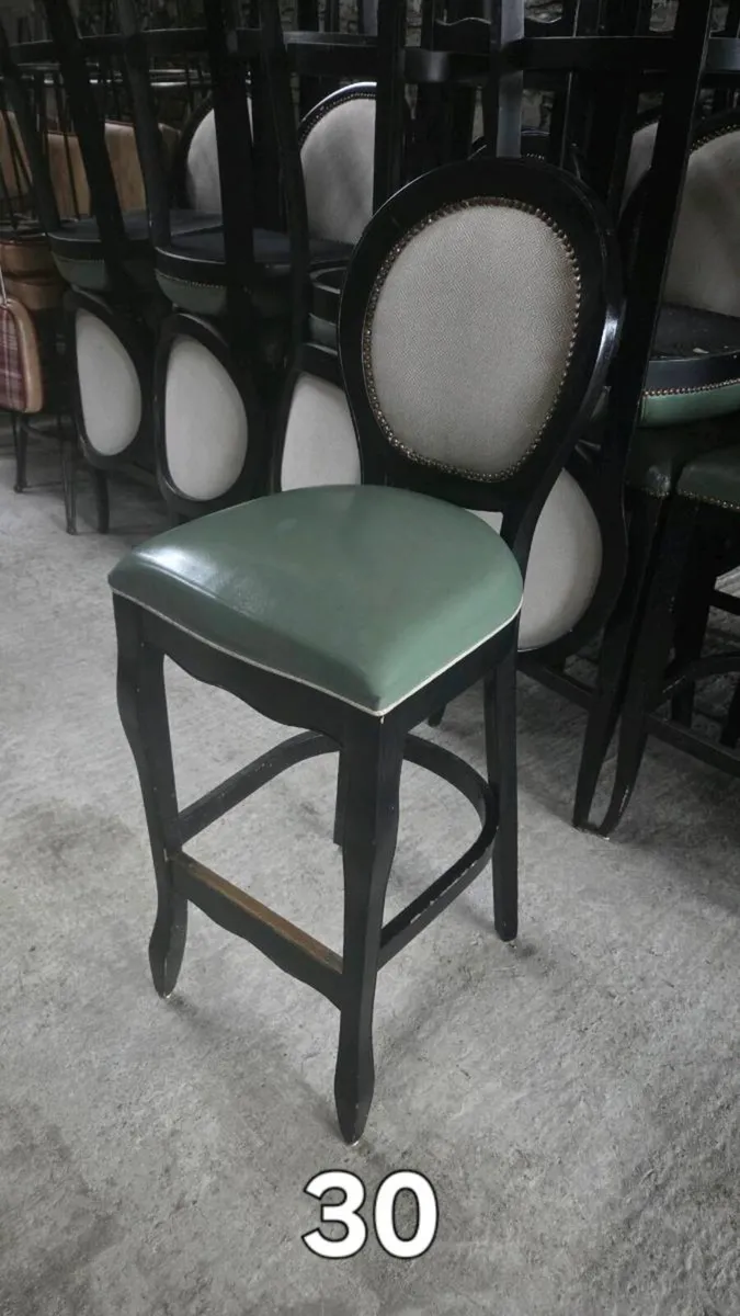 Pub furniture/High stools - Image 1