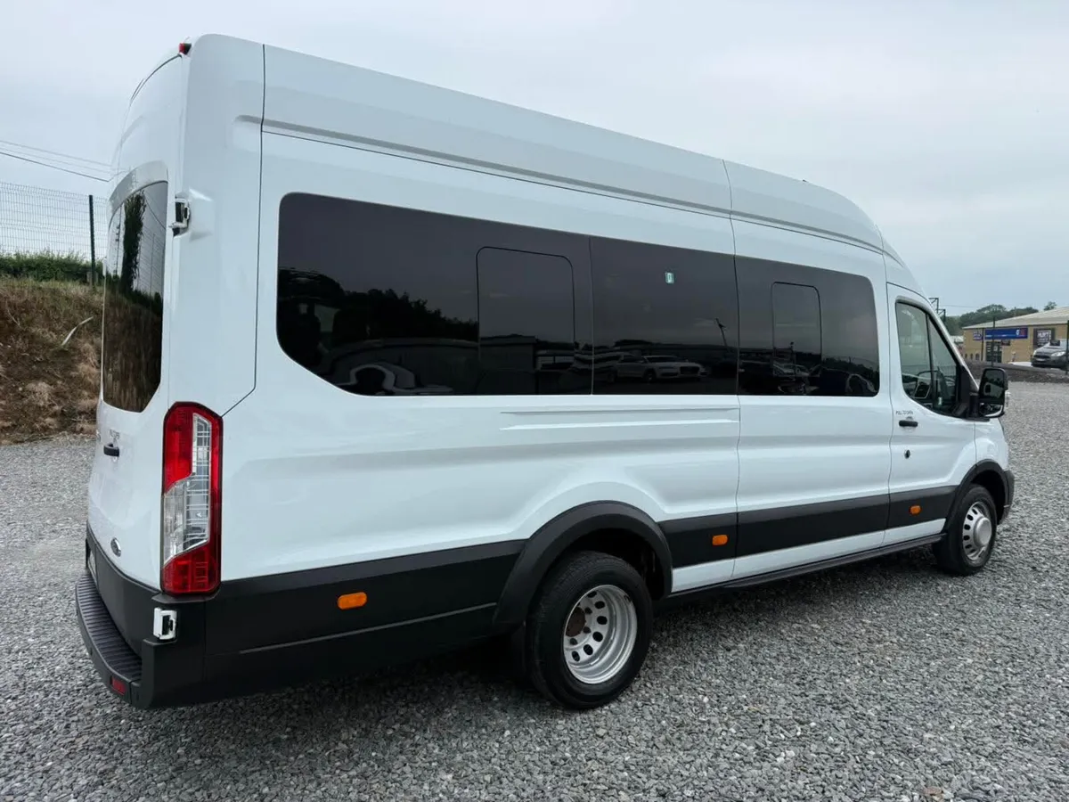 Ford Transit 2023 trend Bus 17 seater RWD - Image 4