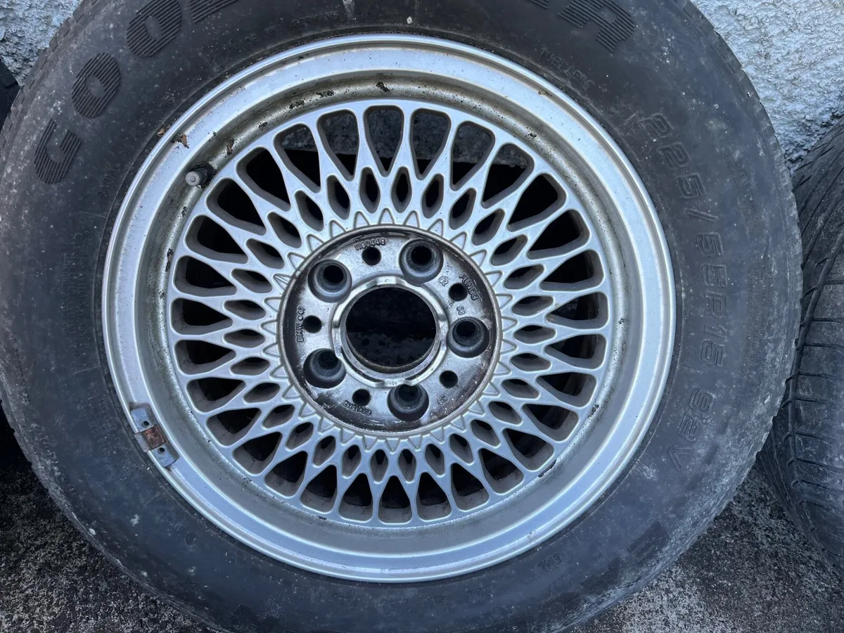E36 alloy wheels - Image 4