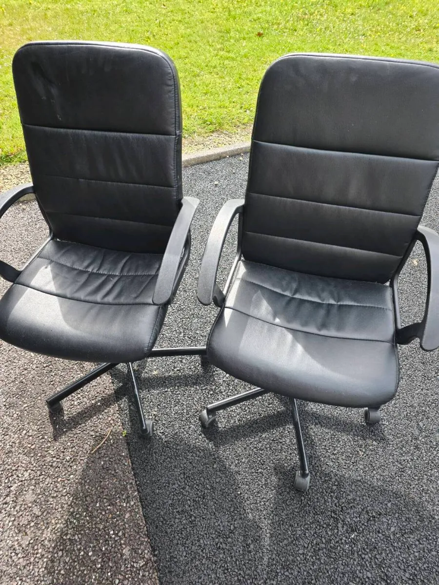 2 x office chairs - Image 1
