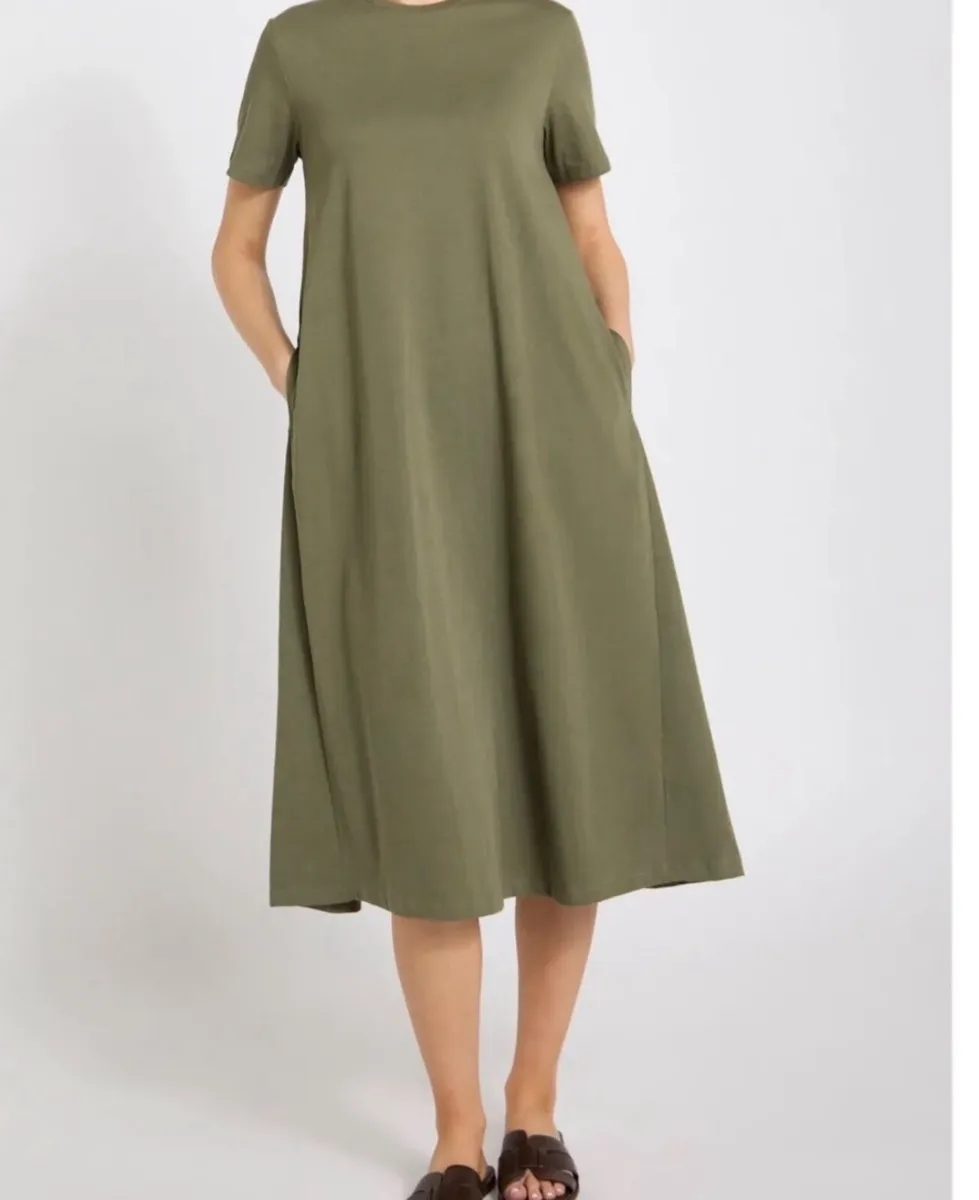 BRAND NEW Cotton Rich Jersey T-shirt Dress: Small - Image 1