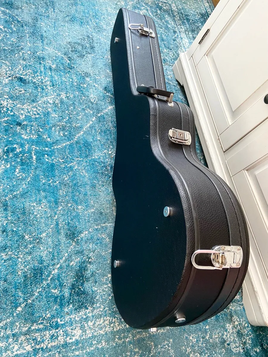Guitar Case - Image 4