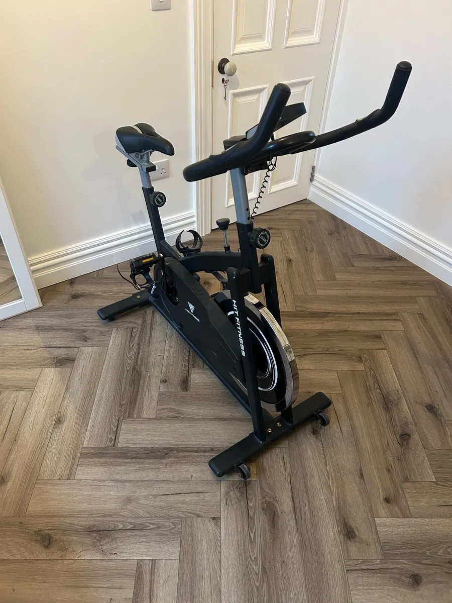Exercise bike - Image 1
