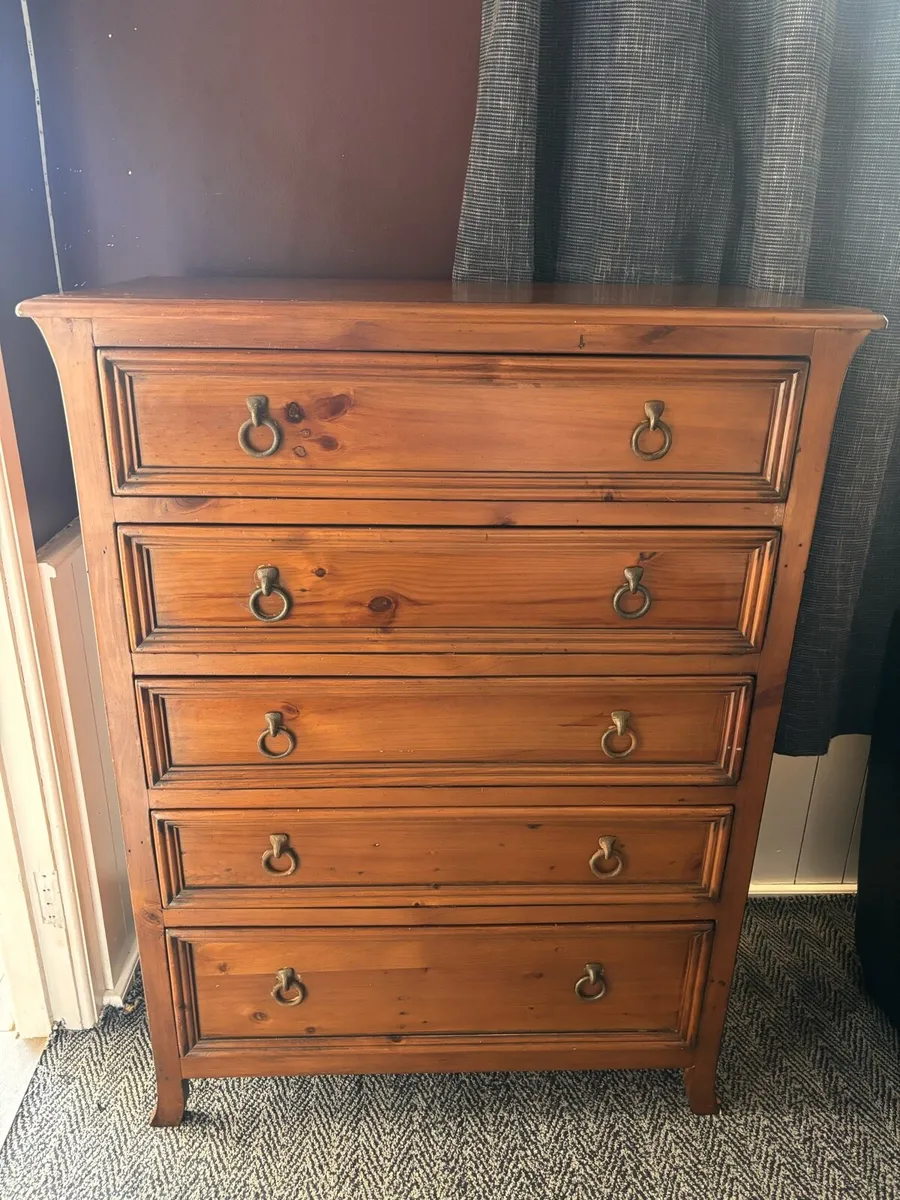 Chest of drawers - Image 1