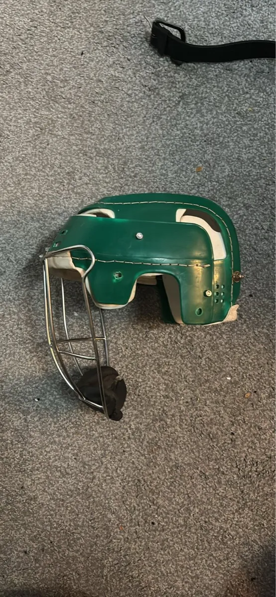 Cooper hurling helmet - Image 3
