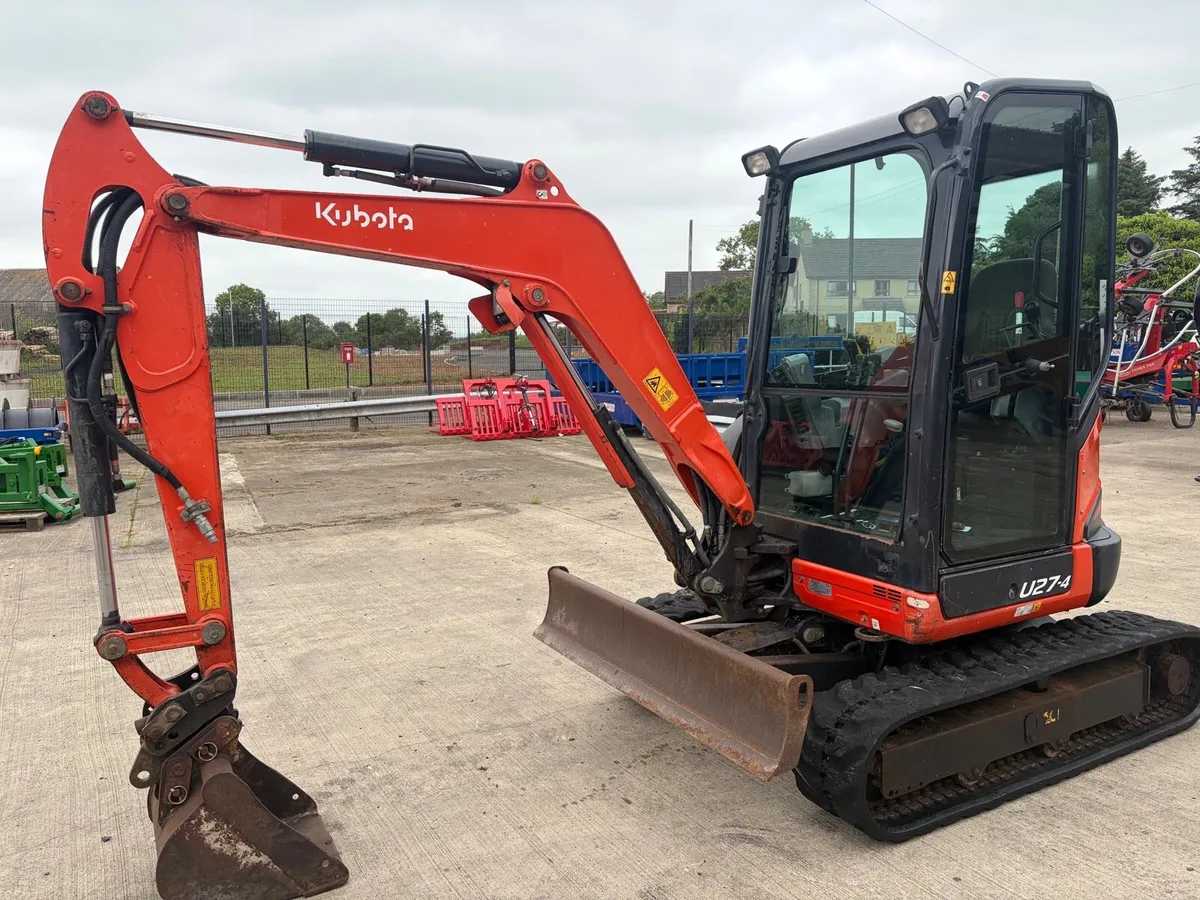 Kubota U27-4 digger - Image 2