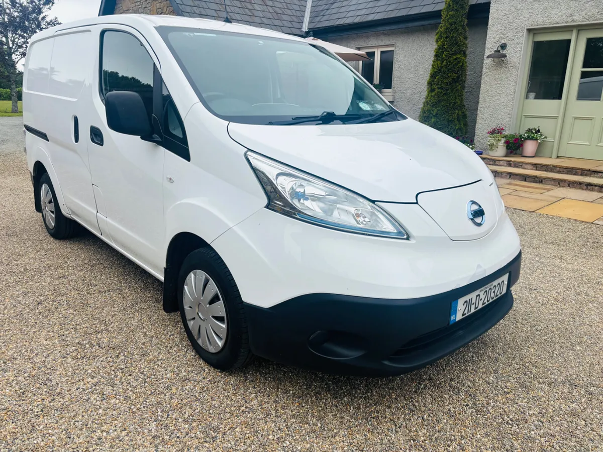 2021 Nissan NV 200 40 kw electric van 6100 +vat - Image 2
