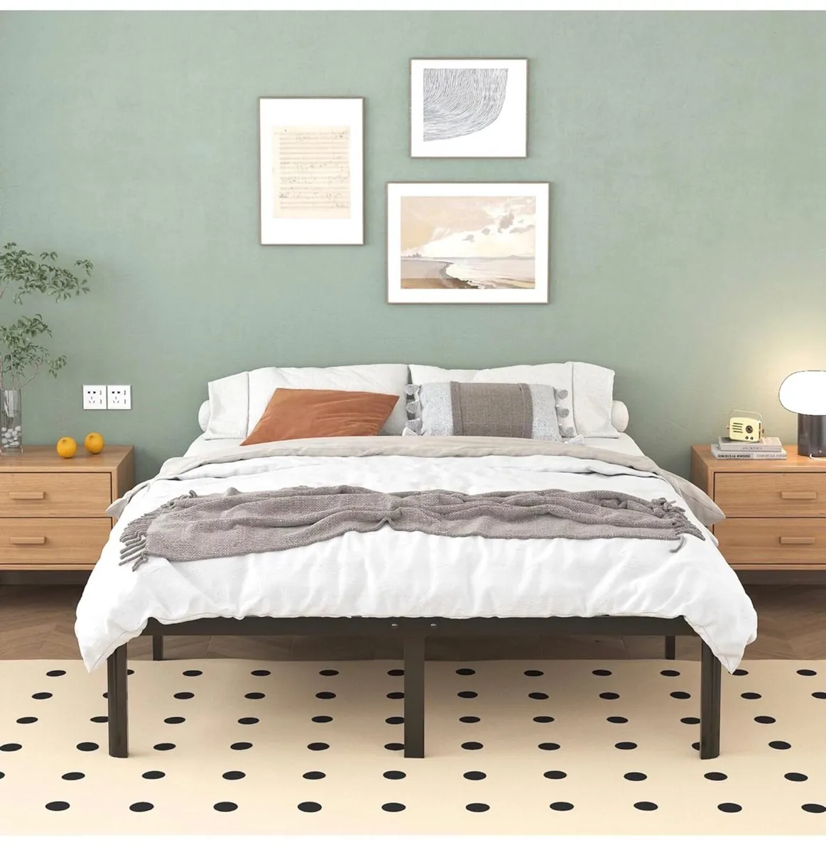 Double Bed Frame 4ft6 with Rounded Corner Legs, He - Image 3