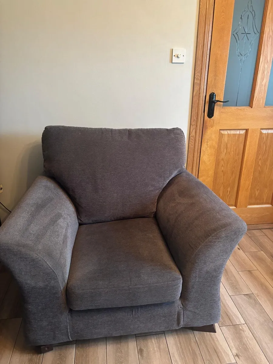 3 piece suite - Image 3