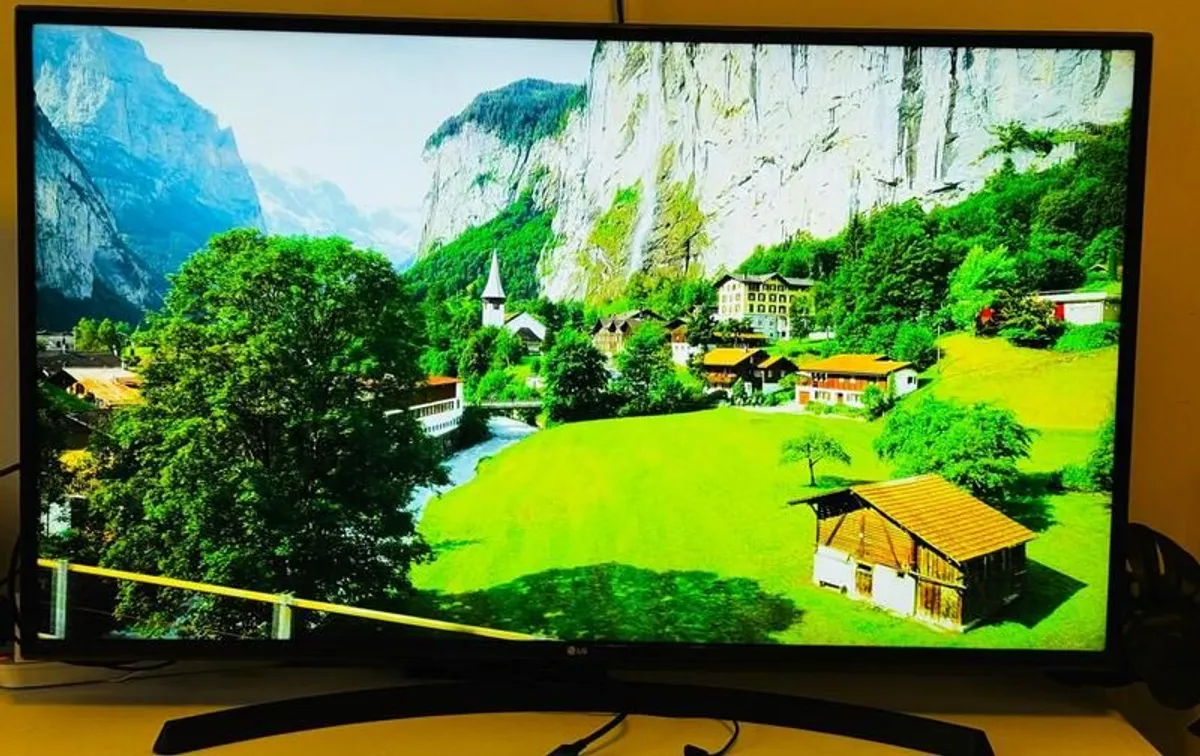 LG tv 49" - Image 2