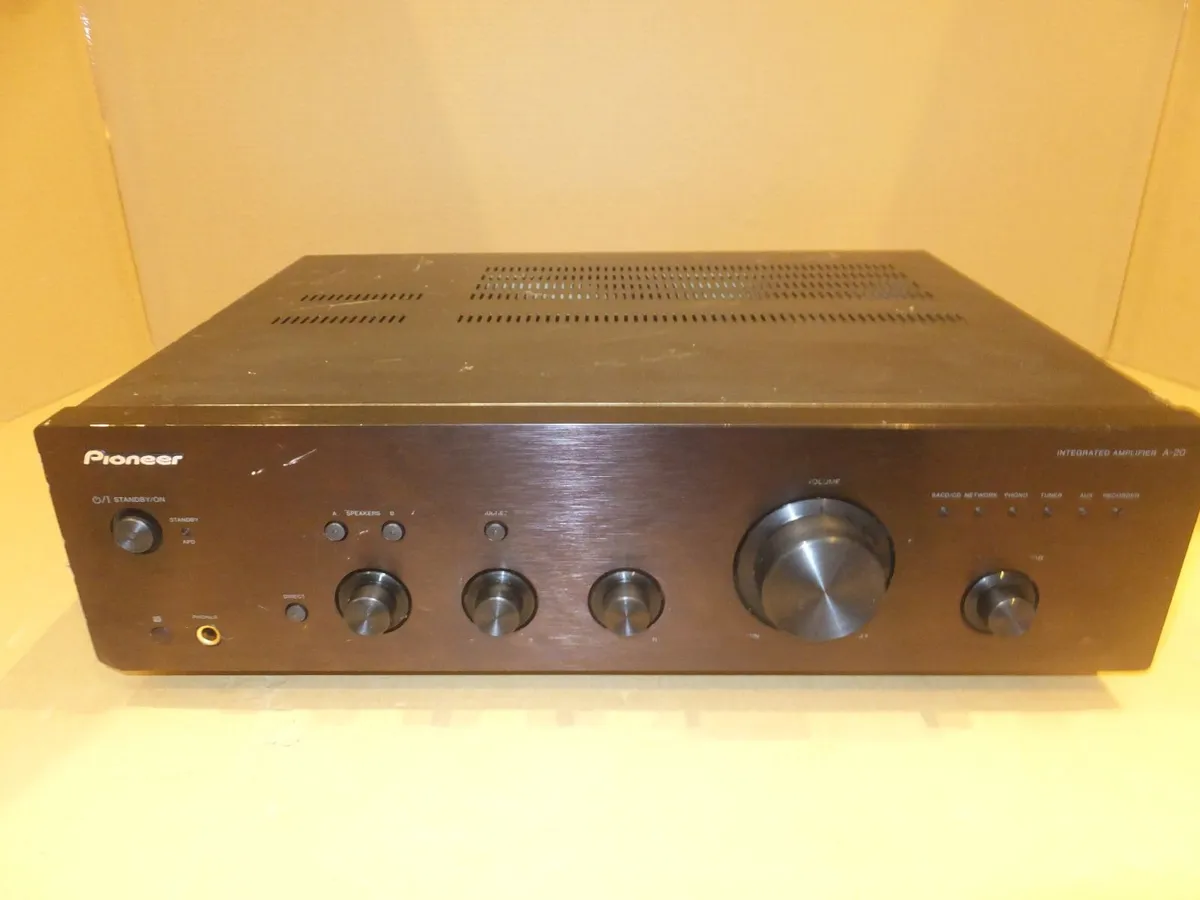pioneer amplifier - Image 1