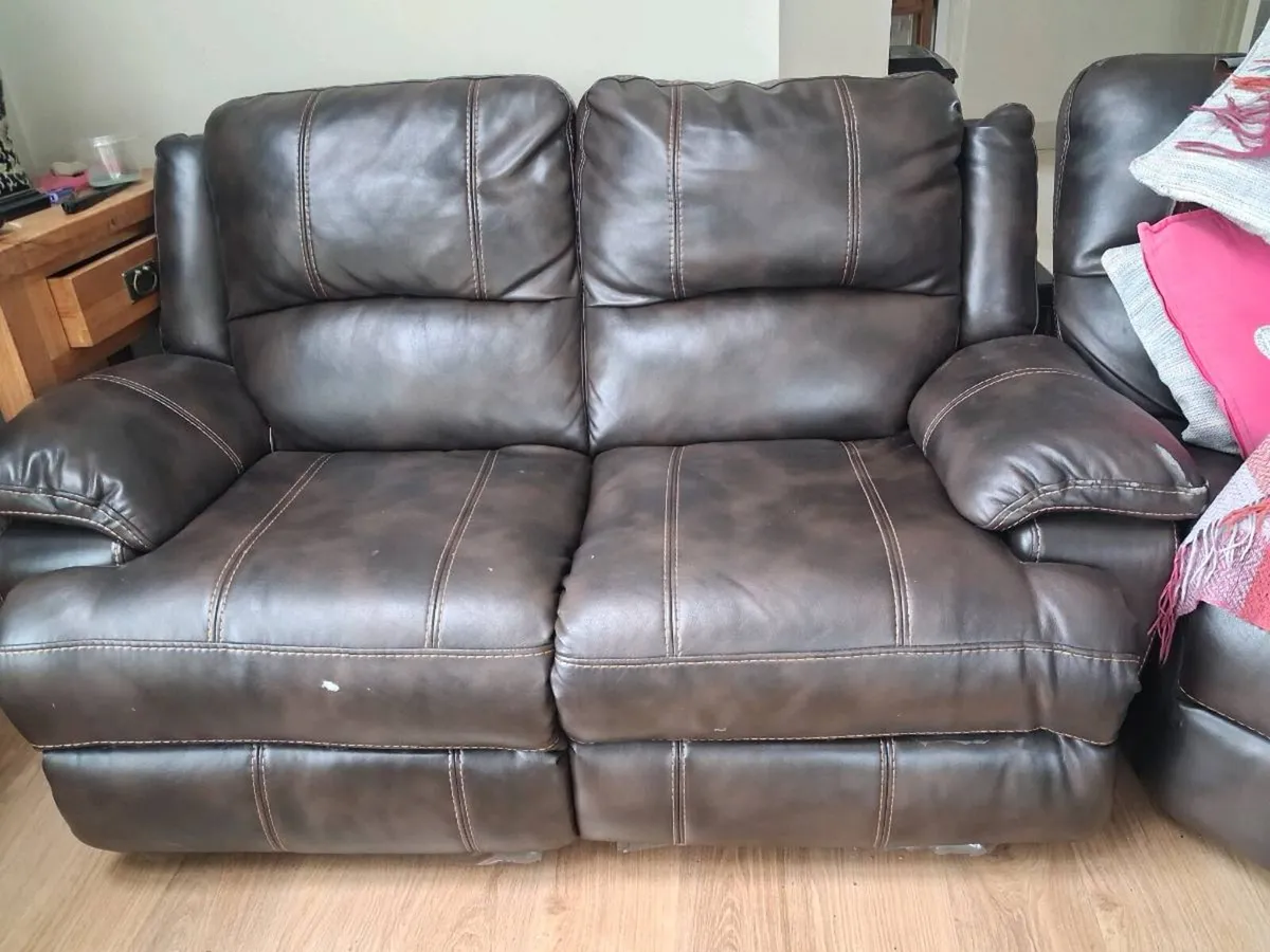 2 seater Recliner couch - Image 2