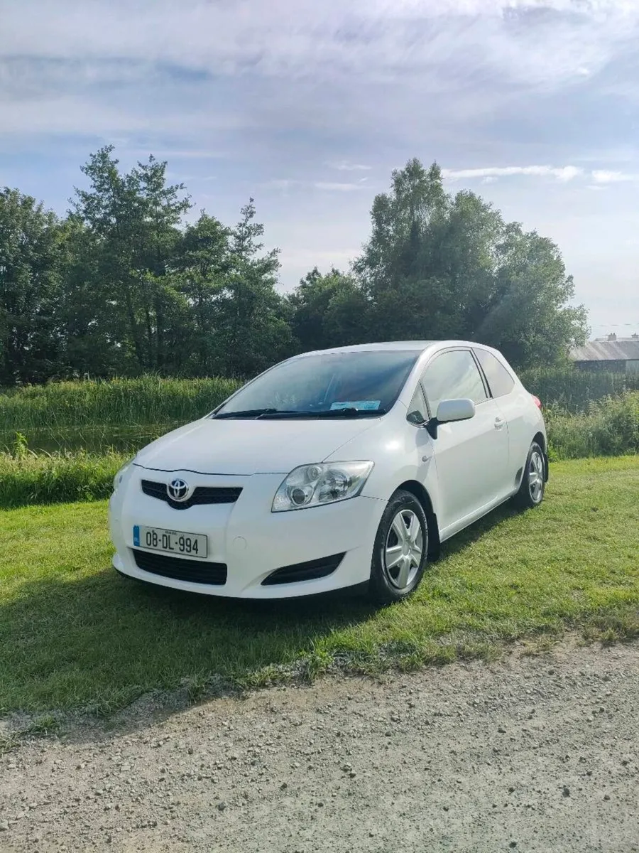 Toyota auris - Image 1