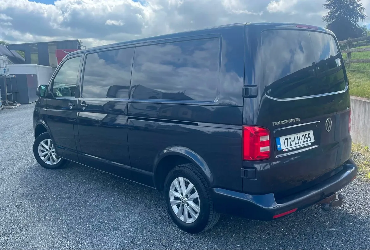 Volkswagen Transporter Highline - Image 2