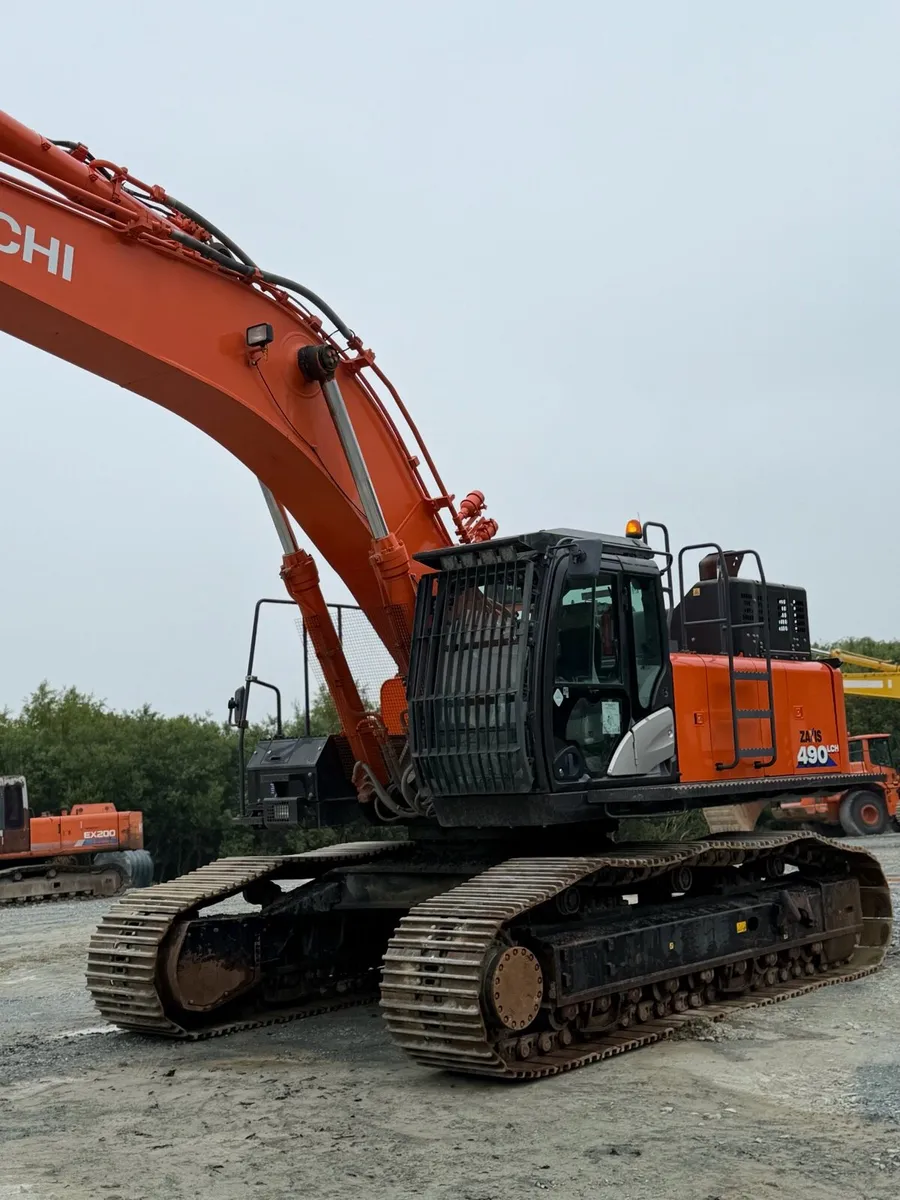 Hitachi 490 LCH - Image 3