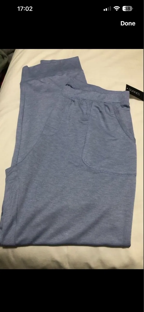 Ladies BNWT bottoms size L €5 - Image 3