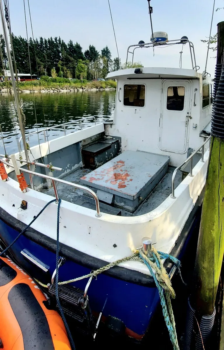 AQUASTAR 27' -  'BLUE THUNDER' - ANTRIM BOAT CLUB - Image 2