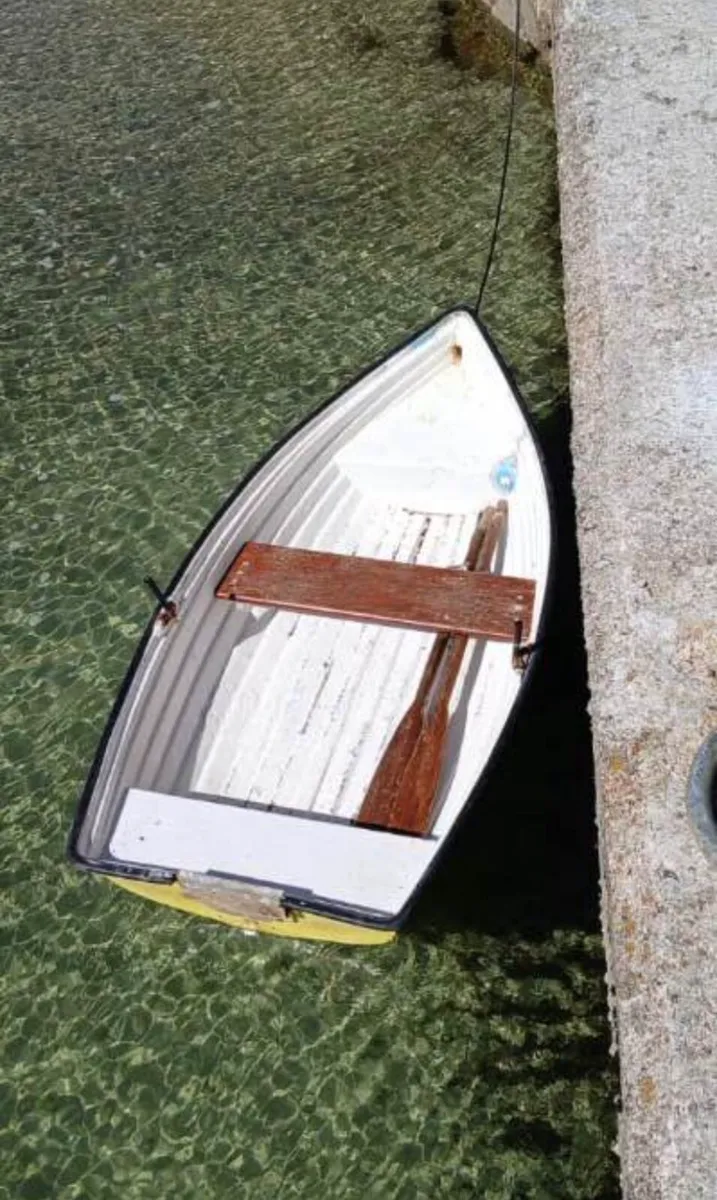 8ft Fibreglass Tender with Oars - Image 1