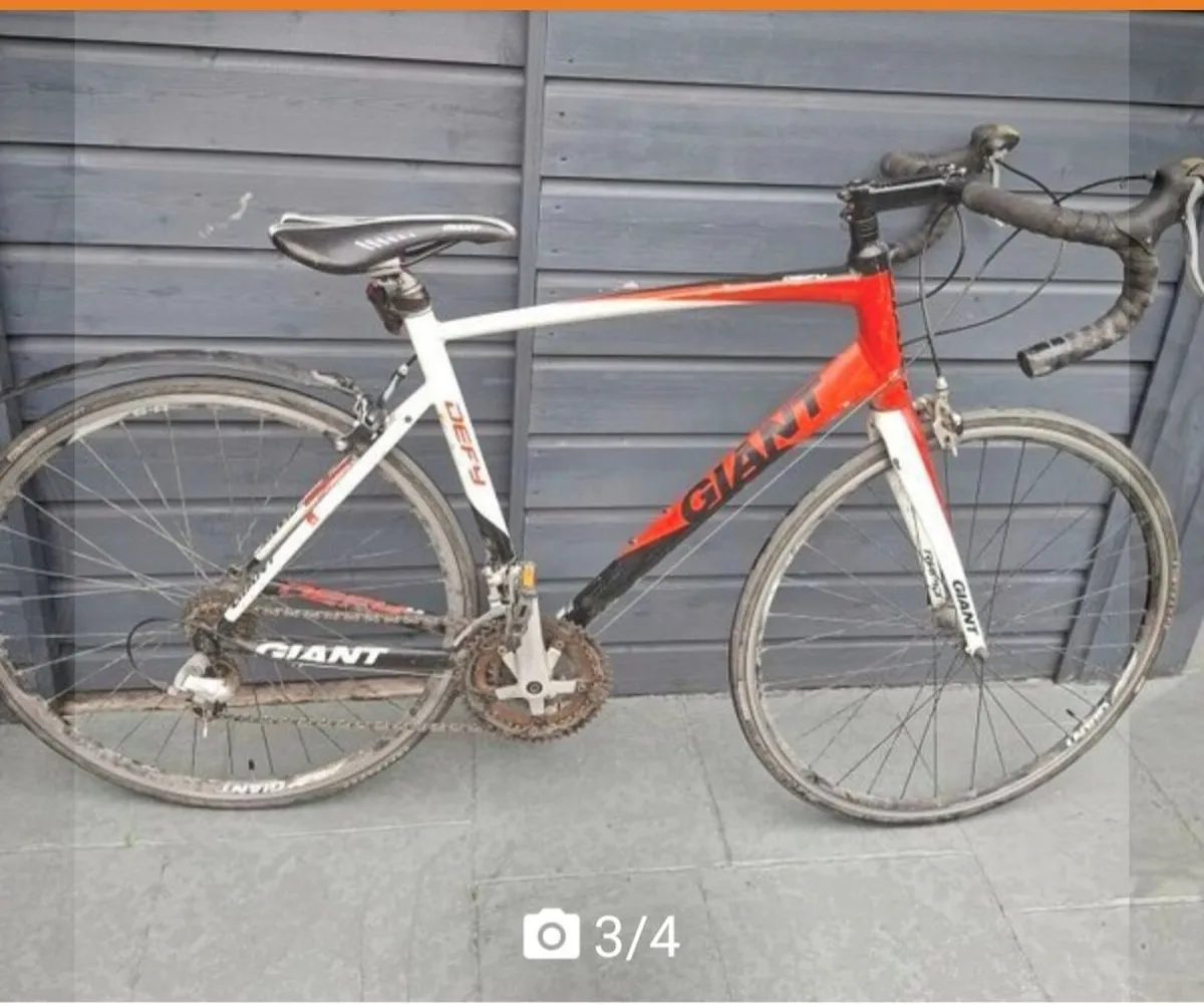 Giant Defy bike - Image 1