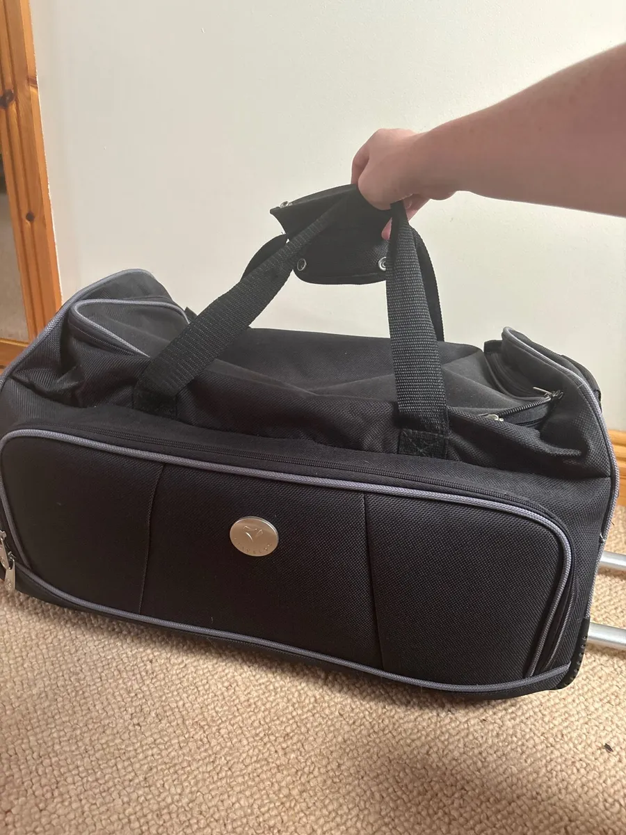 Suitcase - Image 3
