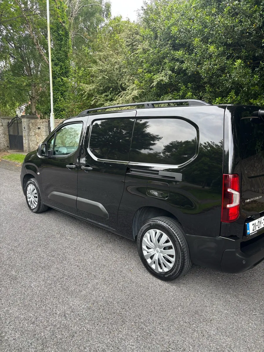 Peugeot partner professional LWB - Image 2