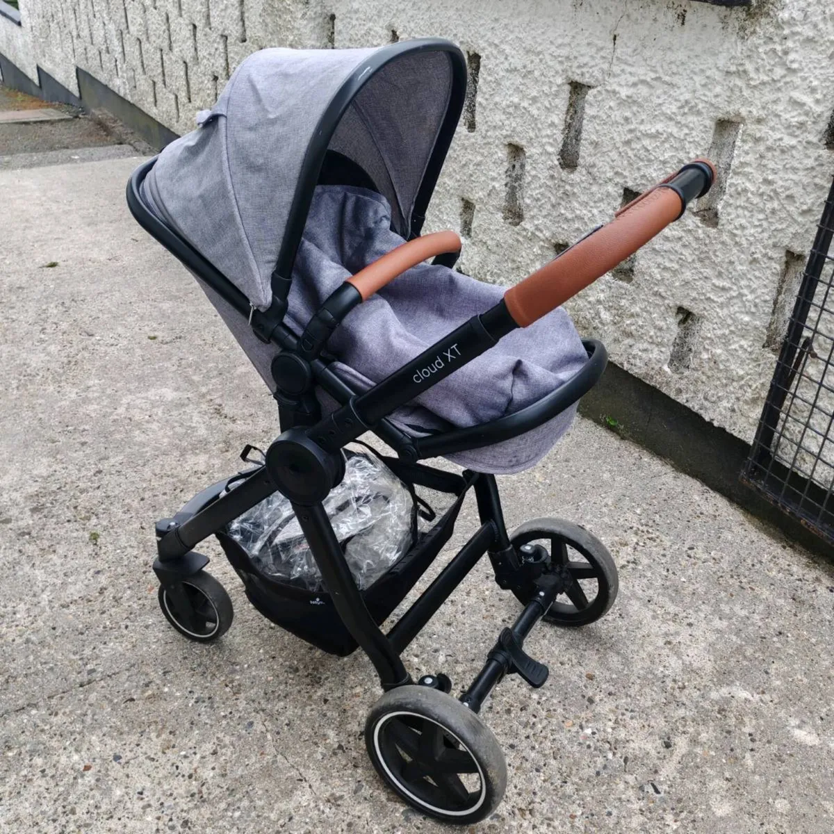 Babylo Cloud XT Travel System - Image 1
