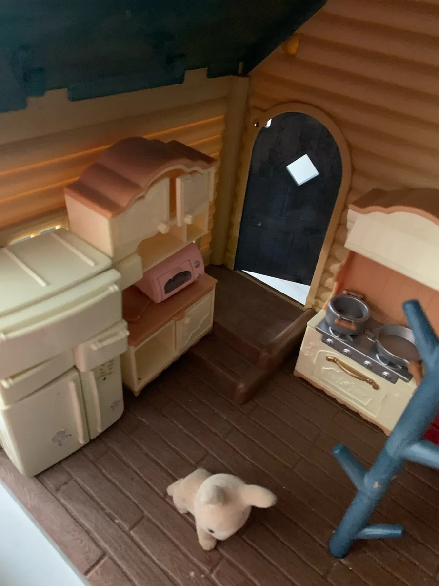 Sylvanian family  Log cabin & accessories - Image 3