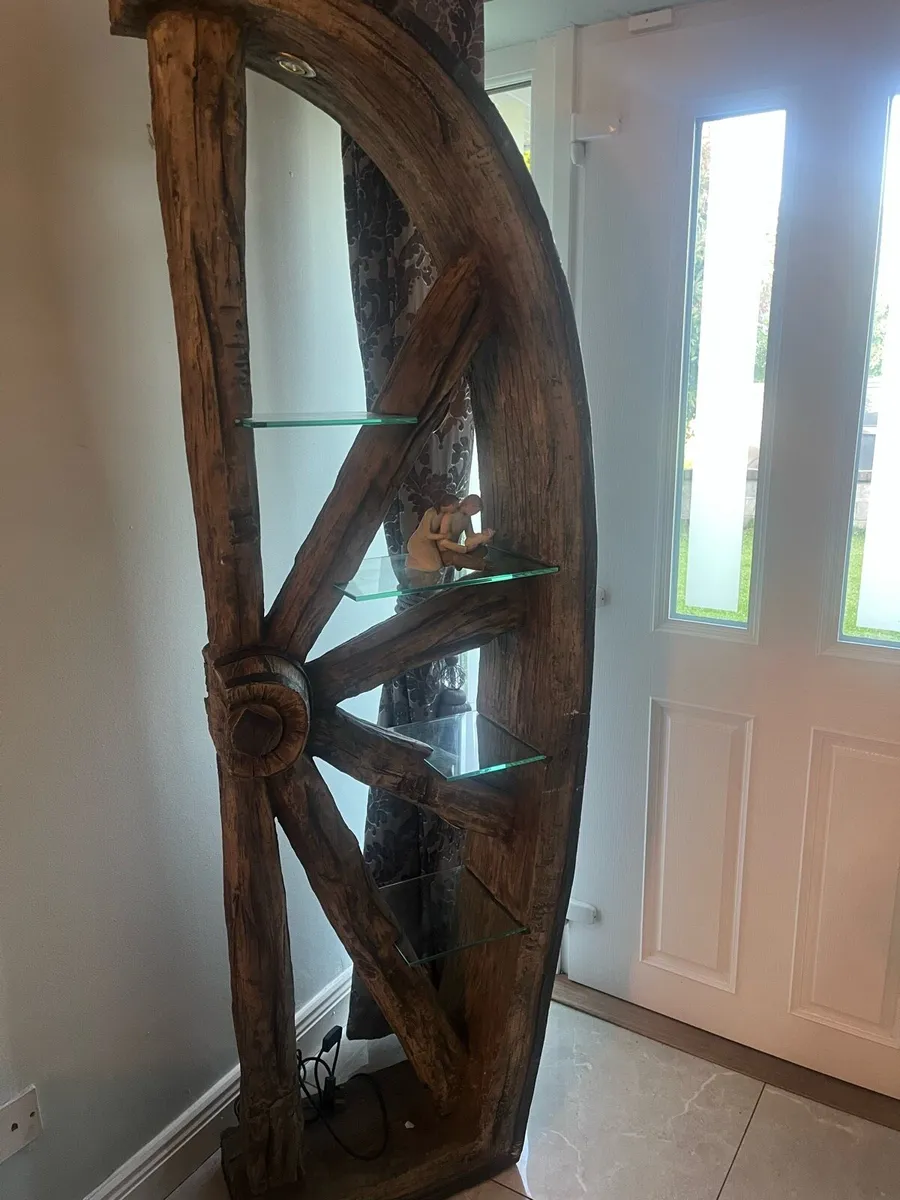 Shelf unit - Image 1