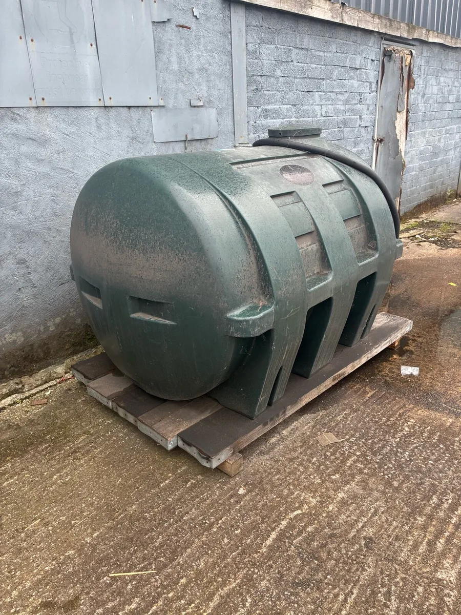 Oil tank - Image 4