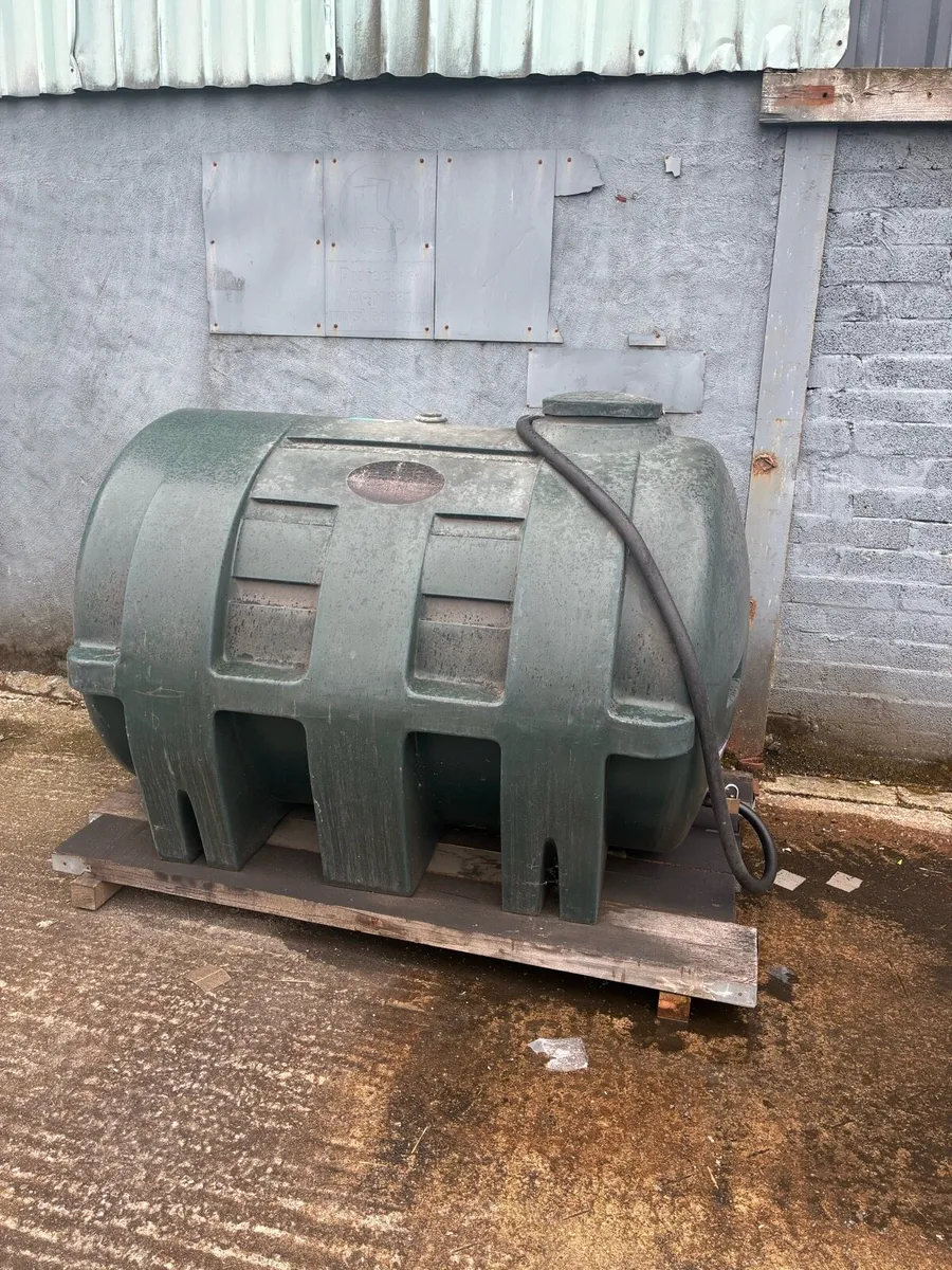 Oil tank - Image 3
