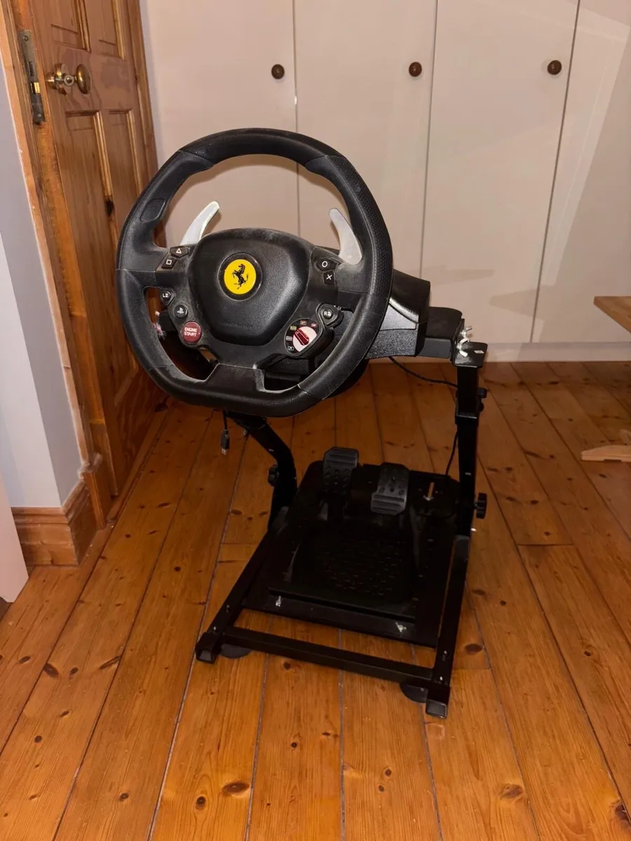 THRUSTMASTER PEDALS &STEERING WHEEL SET