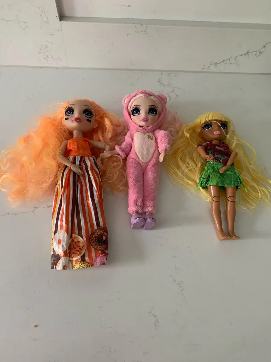 Variety of Dolls - Image 2