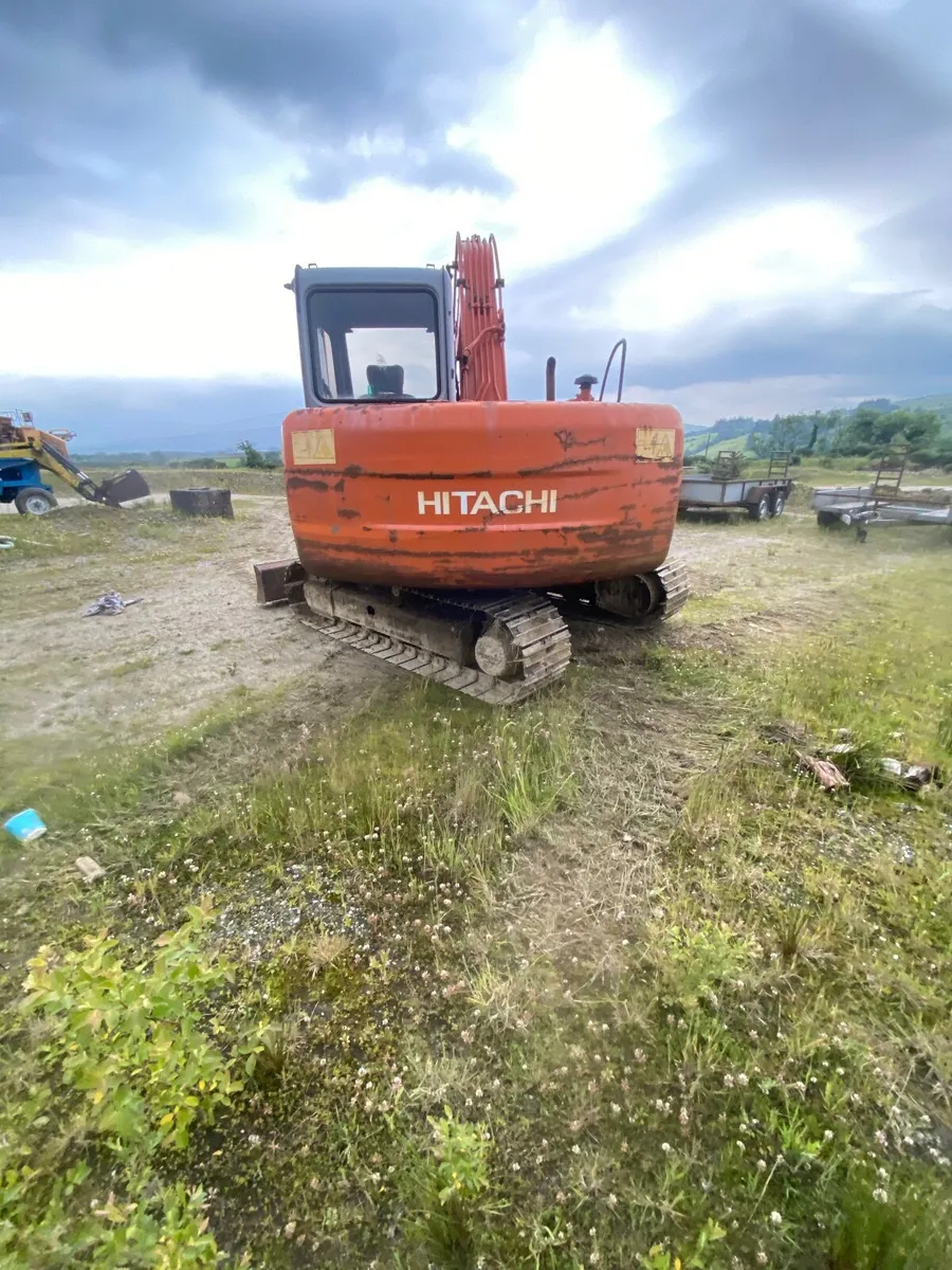 Hitachi digger - Image 4